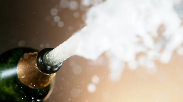 Esplosione Champagne Moto Congelamento Spruzzi Vino Volanti Celebrare Concetto Felice — Foto Stock