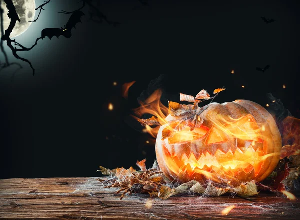 Burning pumpkin — Stock Photo, Image