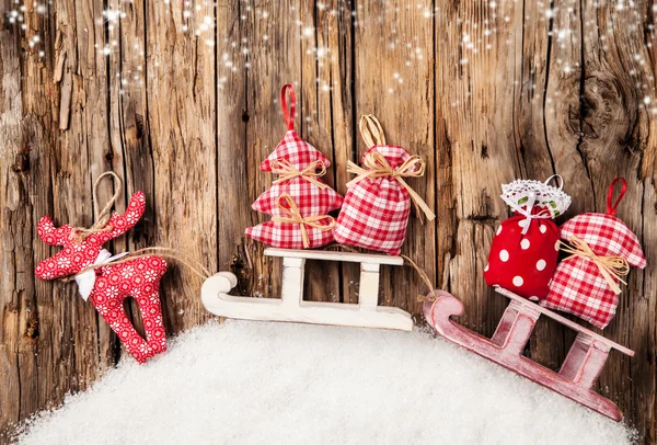Decorazione natalizia tradizionale fatta a mano su legno — Foto Stock