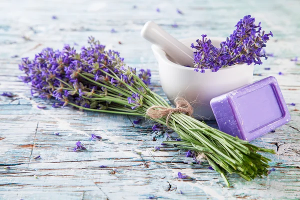 Fresh lavender on wood — Stock Photo, Image