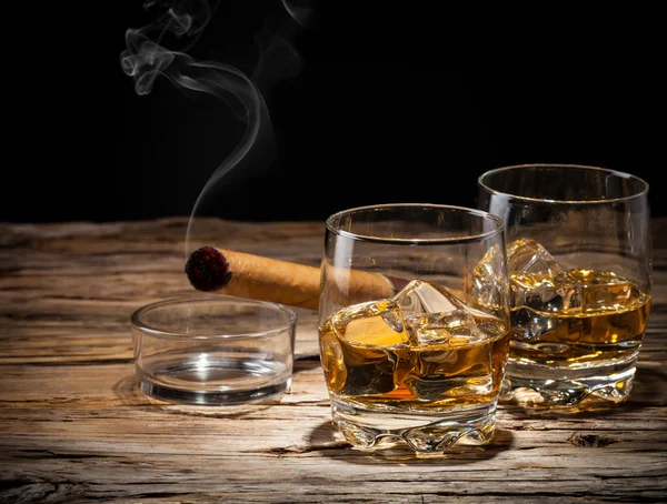 Bebidas de whisky — Foto de Stock