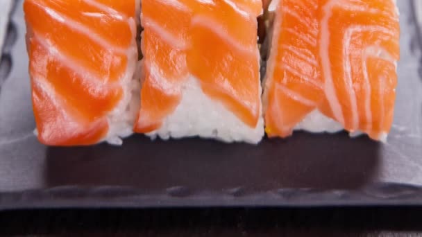 Piezas de sushi — Vídeo de stock