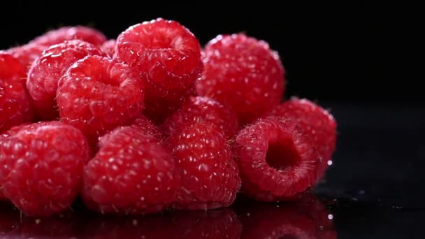 Fresh raspberries — Stock Video