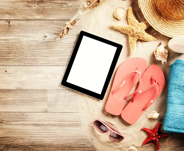 Summer concept with tablet and accessories — Stock Photo, Image