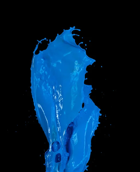 Niebieska farba splash na czarnym tle — Zdjęcie stockowe
