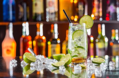 Sayaç bar Mojito içki