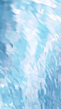 Mavi Su Dalgalarının Süper Yavaş Hareketi. High Speed Cinema Camera 'da çekildi, 1000 fps. Üst Çekim Bileşimi, Dikey Görünüm Oranı.