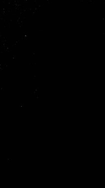 Saf Kara Arkaplan 'da Yüksek Hızda Kamerayla Düşen Kar' ın Yavaş Çekimi. Kış Atmosferleri, Geçişler ve Görsel Efektler için VFX ya da Birleşik Kaplama Olarak Mükemmel.