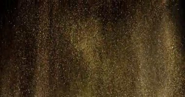 Uçan Toprağın Havadaki Süper Yavaş Hareketi. Yüksek Hız Sineması Kamerası 'nda çekildi, 1000fps. Kara Arkaplanda İzole Edilmiş.