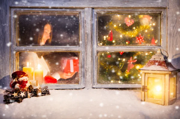 Stimmungsvolles Weihnachtsfenster-Stillleben — Stockfoto