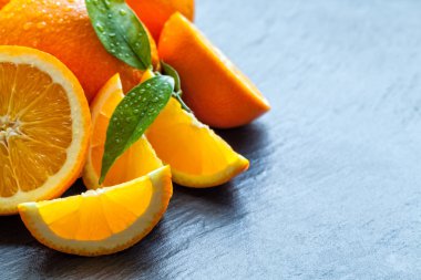 Taze turuncu siyah taş