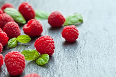 Ahududu taş yığını