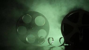 Makara film duman ve arka ışık ile