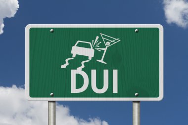 Etkisi yol işaret altında sürüş