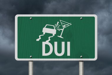 Etkisi yol işaret altında sürüş