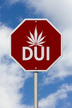 Etkisi yol işaret altında sürüş durdurmak