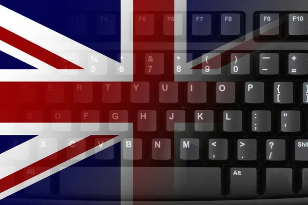 黒のキーボードの英国の旗と英国のインターネット — ストック写真