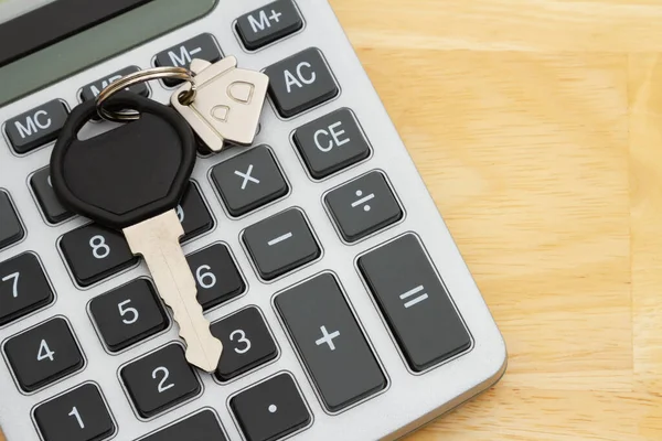 Mortgage Calculator Model House Key Chain Wood Desk Your Buying — Stock Photo, Image