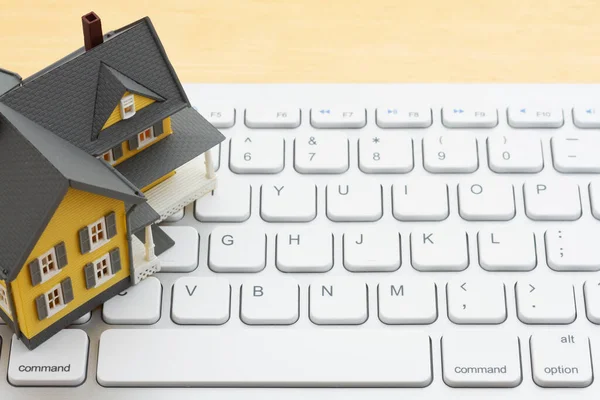Model House Gray Keyboard Your Online Real Estate Message Royalty Free Stock Images