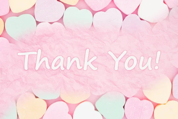 Σας Ευχαριστώ Ροζ Ευχετήρια Κάρτα Πάνω Από Καρδιές Καραμέλα — Φωτογραφία Αρχείου