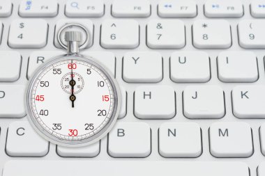 Yüksek hızlı çevrimiçi mesajınız için Klavyede 60 saniye
