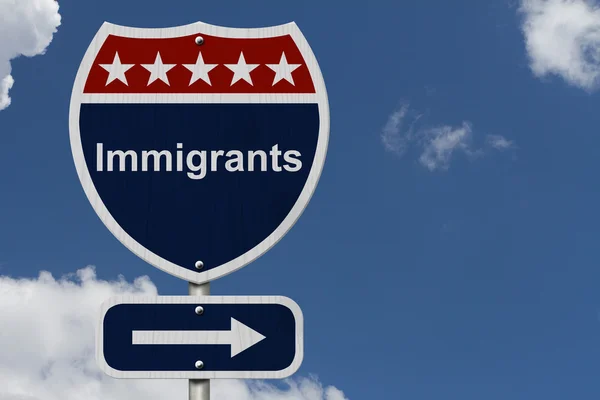 Immigrants this way sign — Stock Photo, Image