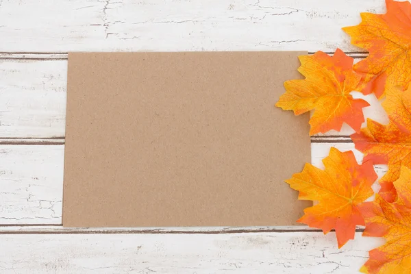 Tarjeta en blanco para su mensaje de otoño — Foto de Stock