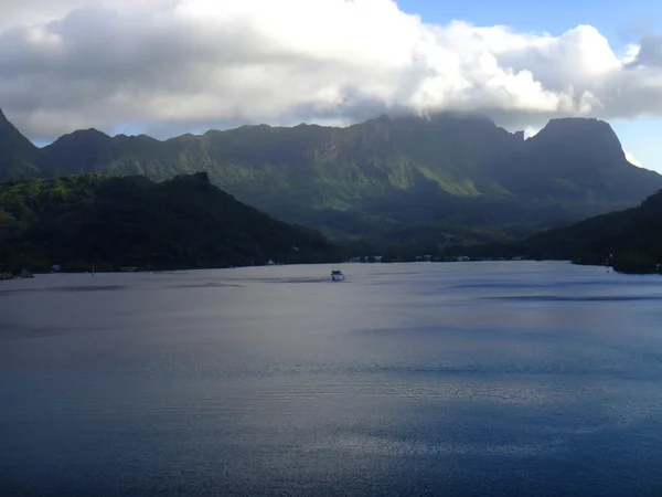 Weergave Van Moorea Van Lagune Een Cruiseschip Frans Polynesië — Stockfoto