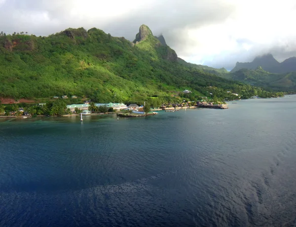 Weergave Van Moorea Van Lagune Een Cruiseschip Frans Polynesië — Stockfoto