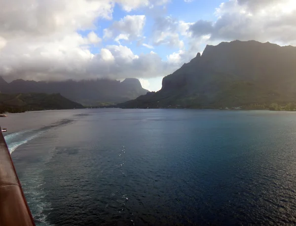 Weergave Van Moorea Van Lagune Een Cruiseschip Frans Polynesië — Stockfoto