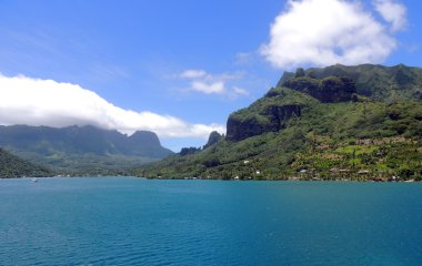 Moorea Lagoon View bir seyahat gemisinde, Fransız Polinezyası.