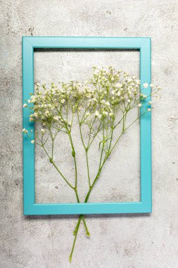 Taze beyaz bebek nefesli yaratıcı bayrak