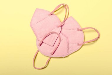 Corona virüsü koruyucu ffp2 yüz maskesi ve hızlı antijen testi