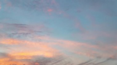 4K Gökyüzü Zamanı gecikmesi, Güzel arkaplan, Gökyüzü Gökyüzü Gökdelenlerinin Zaman Çizelgesi.