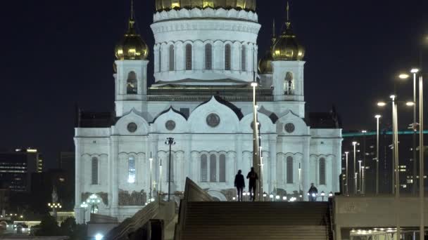 Belas vistas de Moscou à noite. Catedral de Cristo Salvador — Vídeo de Stock