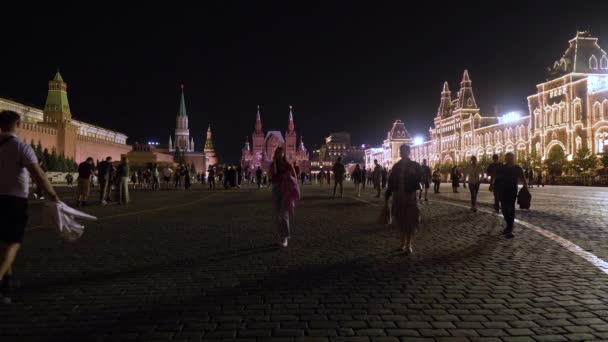 Moscou, Russie - 2 novembre 2021 : Les gens marchent sur la Place Rouge à Moscou — Video