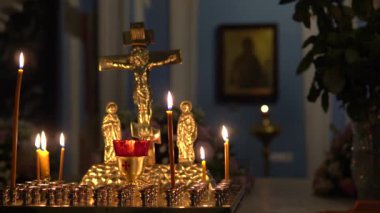 Ortodoks kilisesinde mum yakmak