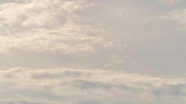 Прискорений рух хмар у небі. Тімелапсе . — стокове відео