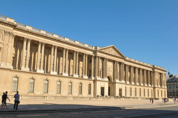 Louvren museum i Paris — Stockfoto