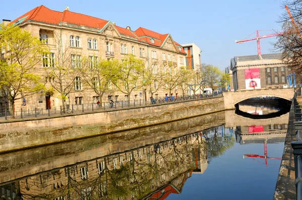 Архітектура роздуми — стокове фото