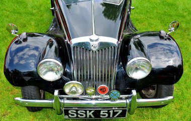 MG eski model araba
