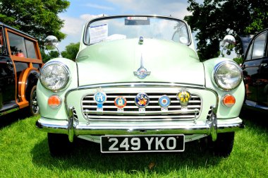 Morris eski model araba