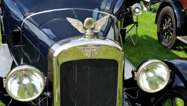 Eski model araba logosu