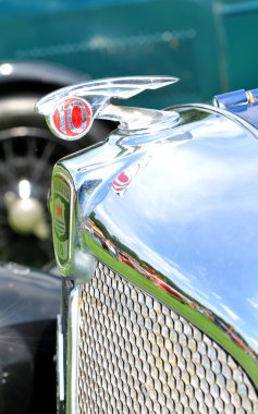 Morris 10 eski model araba