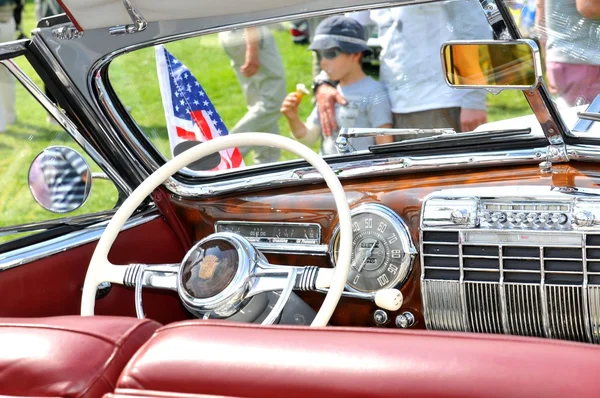 Vintage car — Stock Photo, Image