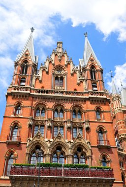St. Pancras tren istasyonu Londra'da