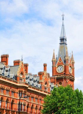 St. Pancras tren istasyonu Londra'da