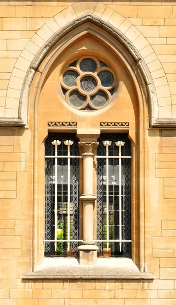 Gotisch raam — Stockfoto