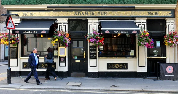 Geleneksel İngiliz pub — Stok fotoğraf