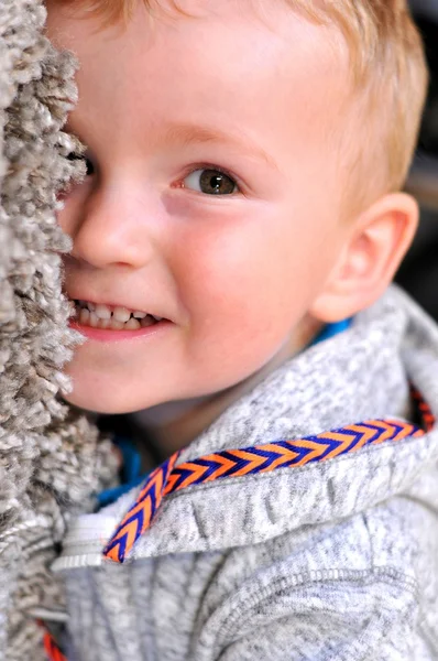 Gelukkig kind — Stockfoto